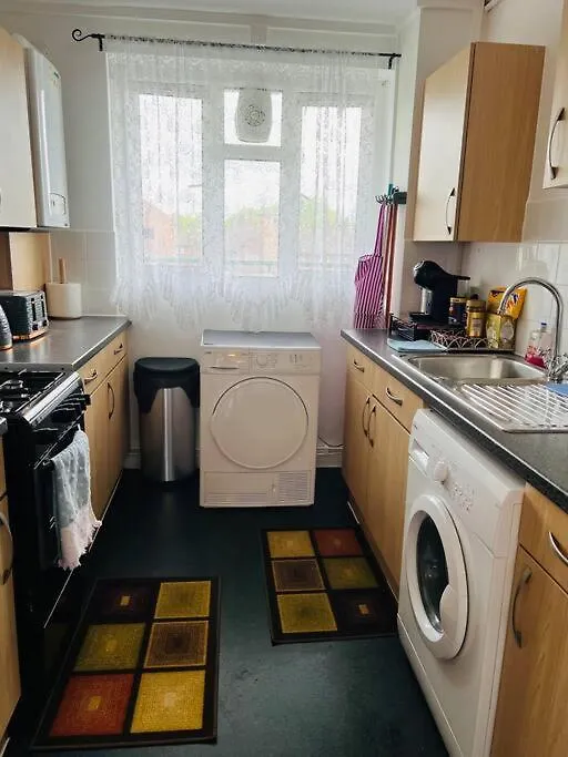 Central London Apartment 0*,
